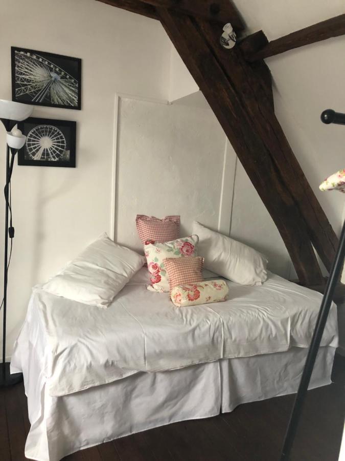 Saint-Martial-d'Albarede Ancien Relais De Poste The Old Post Office Bed & Breakfast エクステリア 写真